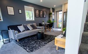 Hideout In Central Christchurch